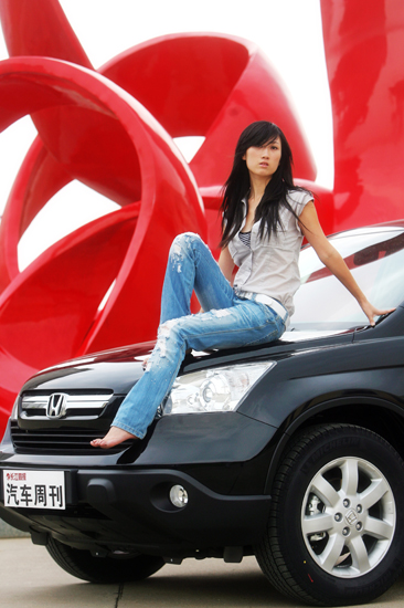 图文模特周婷试驾本田crv