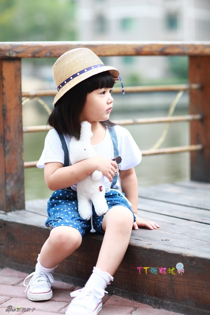 亲子街拍优秀作品展(2)——5个小囡囡你最爱哪一个?