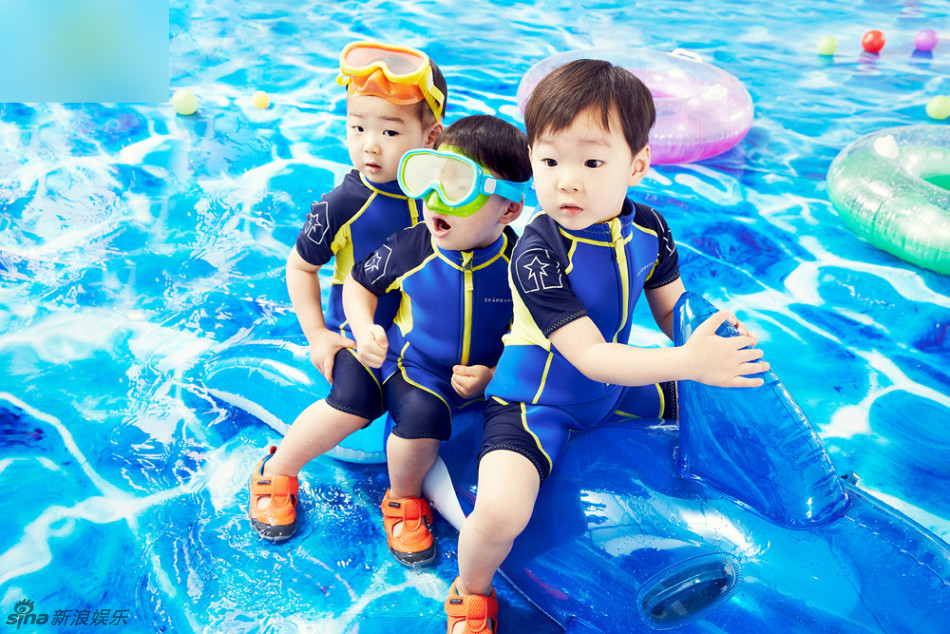 宋一国家三胞胎写真