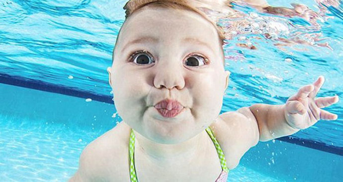 水下婴儿游泳萌态大比拼