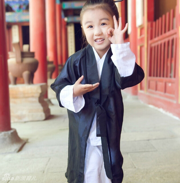 最萌小道士走红 可爱爆表