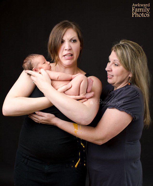 全家福遭遇孩子排便被