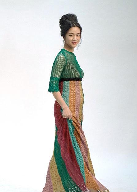 汤唯拍大肚照成大妈？