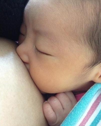 女明星喂奶照 范冰冰许晴尺度大_高清图集_新浪网