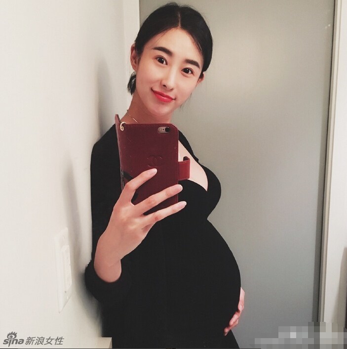 兽兽怀孕晒幸福大肚照