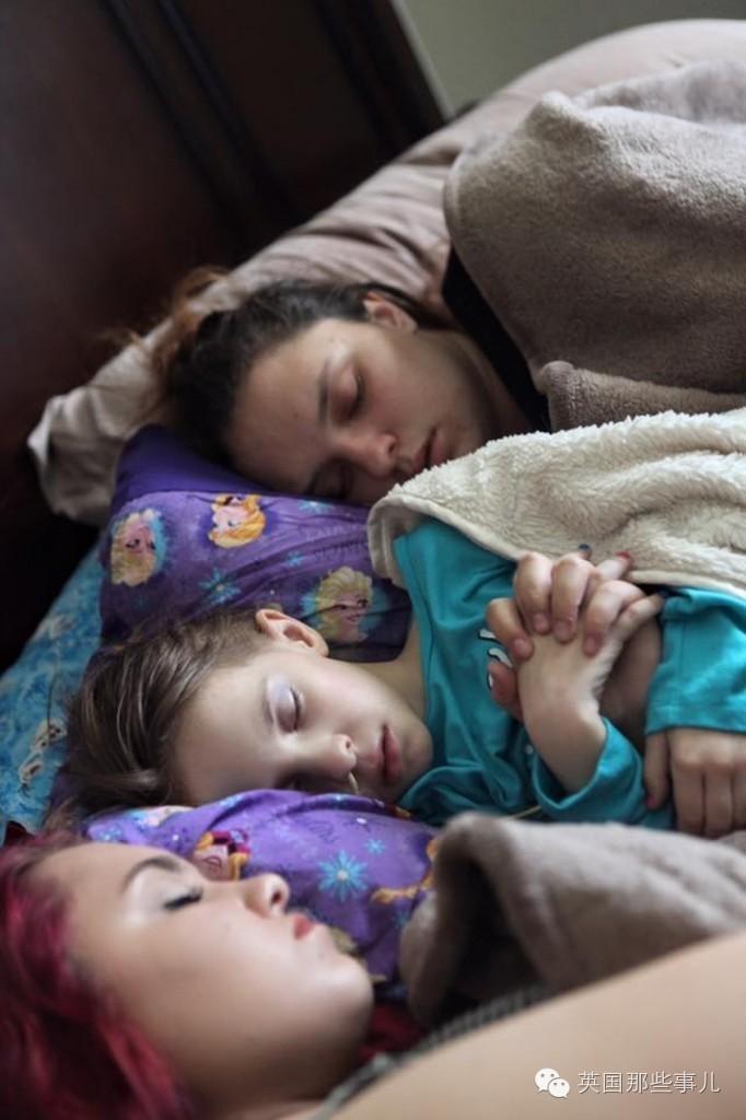 7岁患癌女孩离世