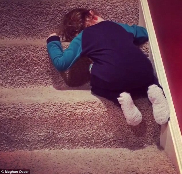 萌娃倒头就睡神技能