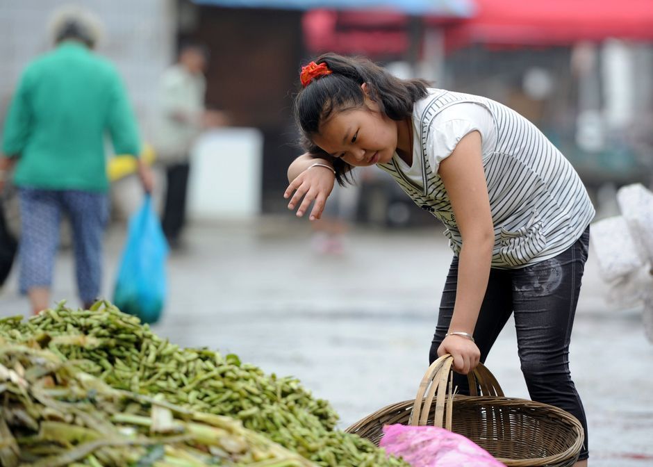 1 / 13 25日上午,合肥市周谷堆附近的一个城中村——新河埂,夏琳琳