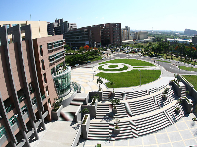 猜你喜欢 8 / 20 台湾明道大学寒梅大楼,蠡泽湖