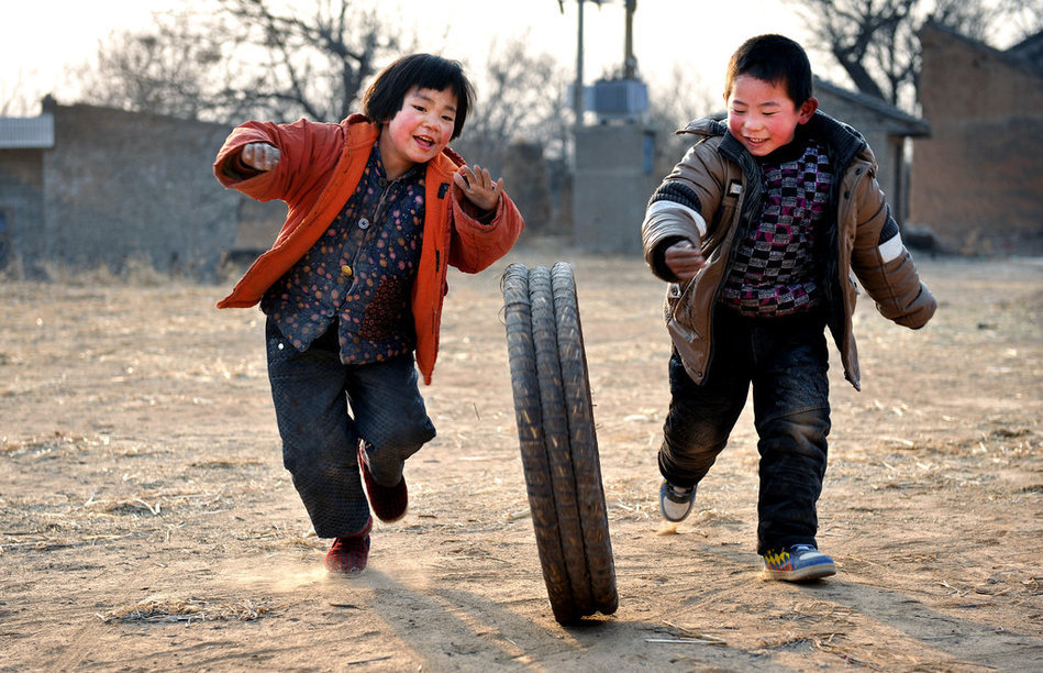 儿时的玩伴作文800(儿时的玩伴作文450左右),{儿时的玩伴作文}.,第1张