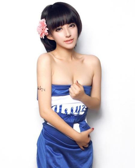 组图 中学生拍摄校服写真性感惹争议 高清图集 新浪网