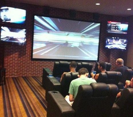 美国高校40亿元豪华校园