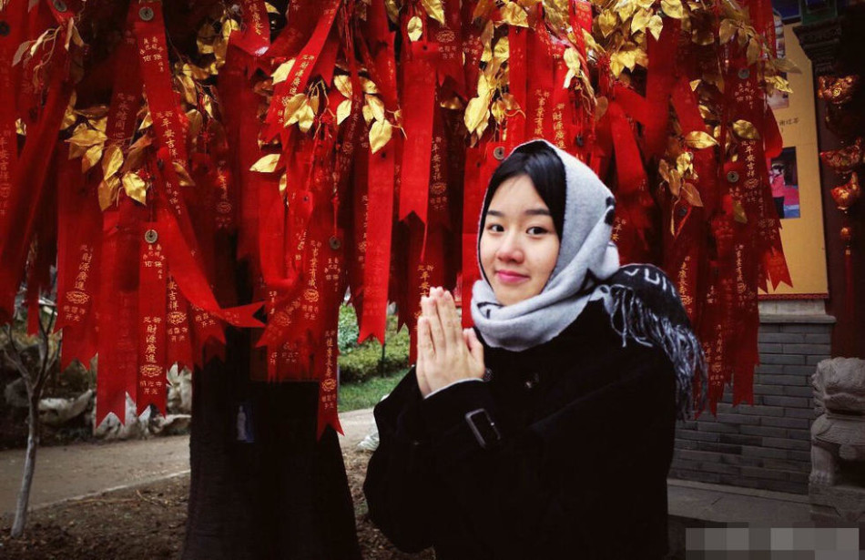 孟非的女儿名叫孟星亚,小名苹果,目前在南京外国语学院读书,孟非