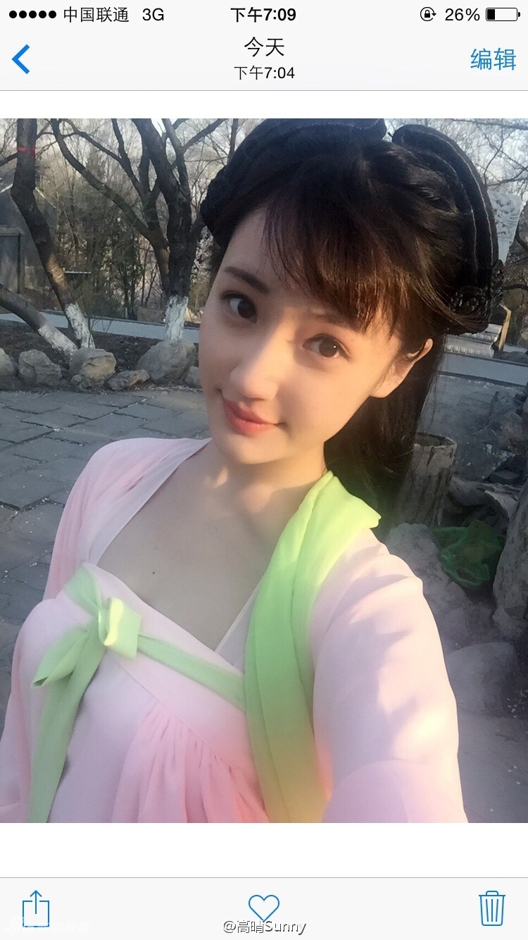 组图:18岁最美校服女神 眼神清澈美到窒息_高清图集_新浪网