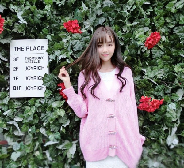 苏大校花遭偷拍一夕暴红