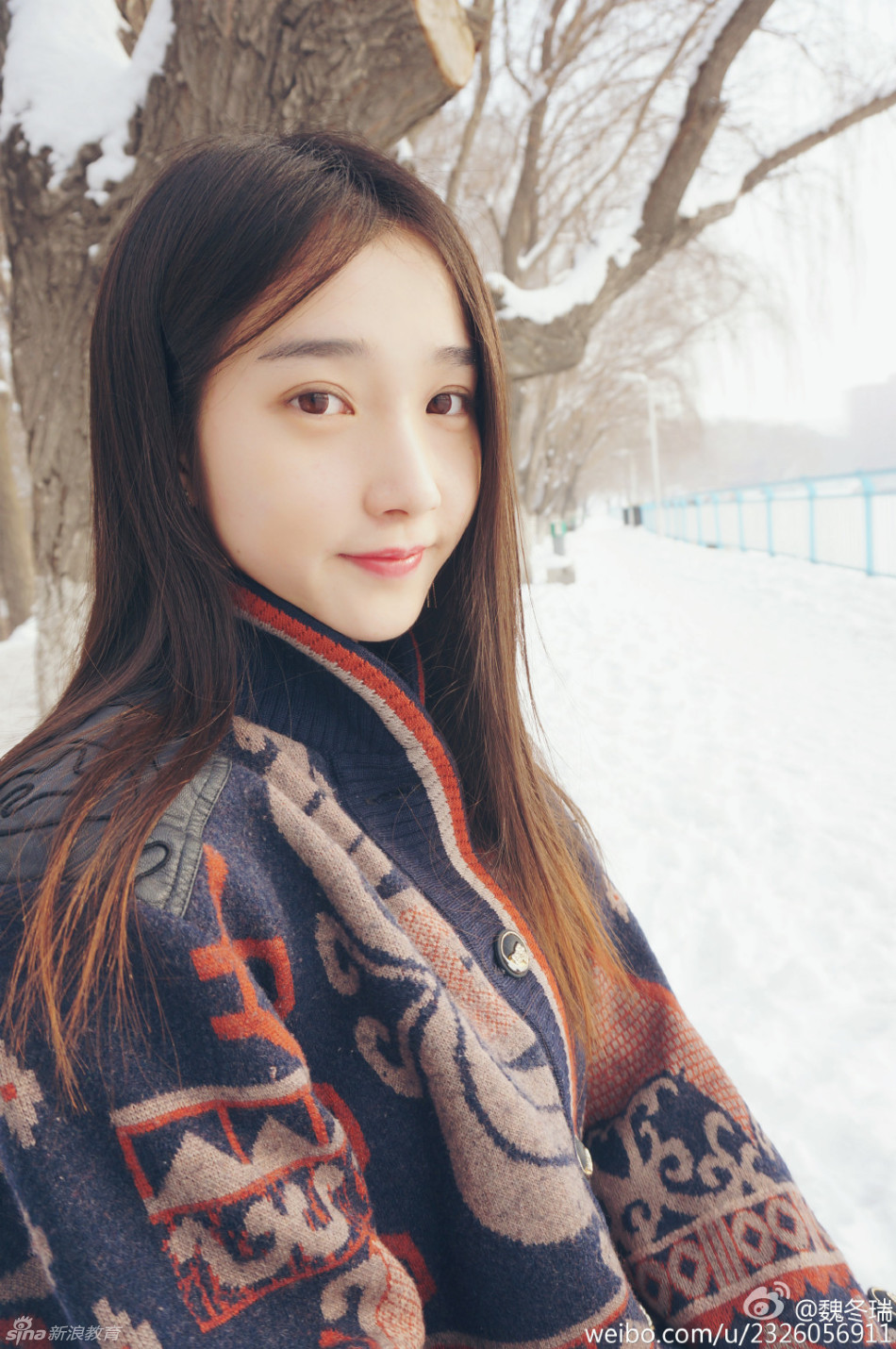 组图:川大23岁女生被赞惊为天人引轰动