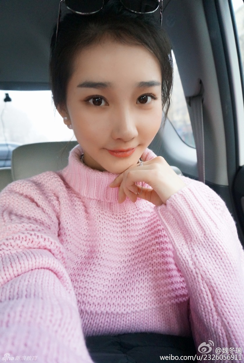 组图:川大23岁女生被赞惊为天人引轰动