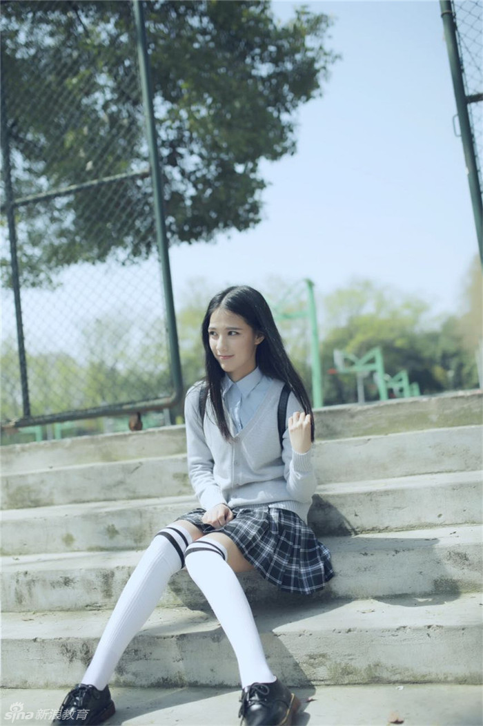 华科校花黄静逸清新 证件照颜值爆表