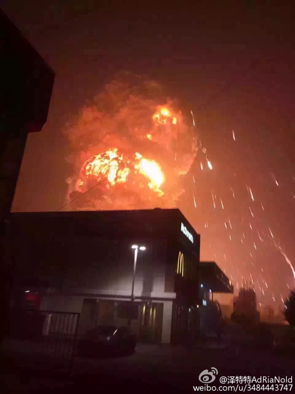 天津塘沽大爆炸附近学校爆炸中受损