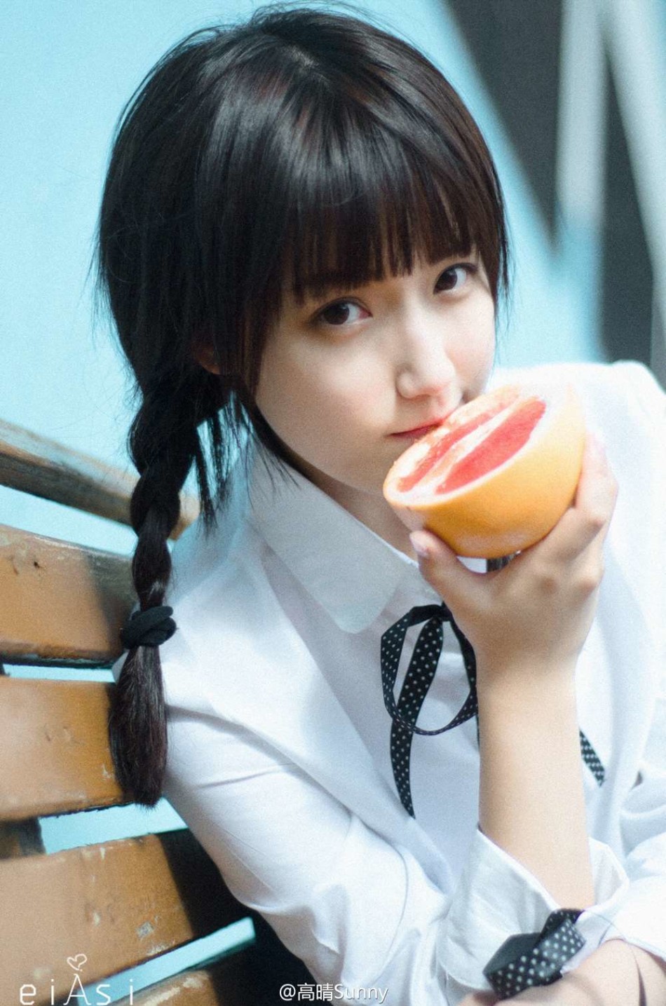 组图:最美校服女生高晴晒捆绑照 有颜任性