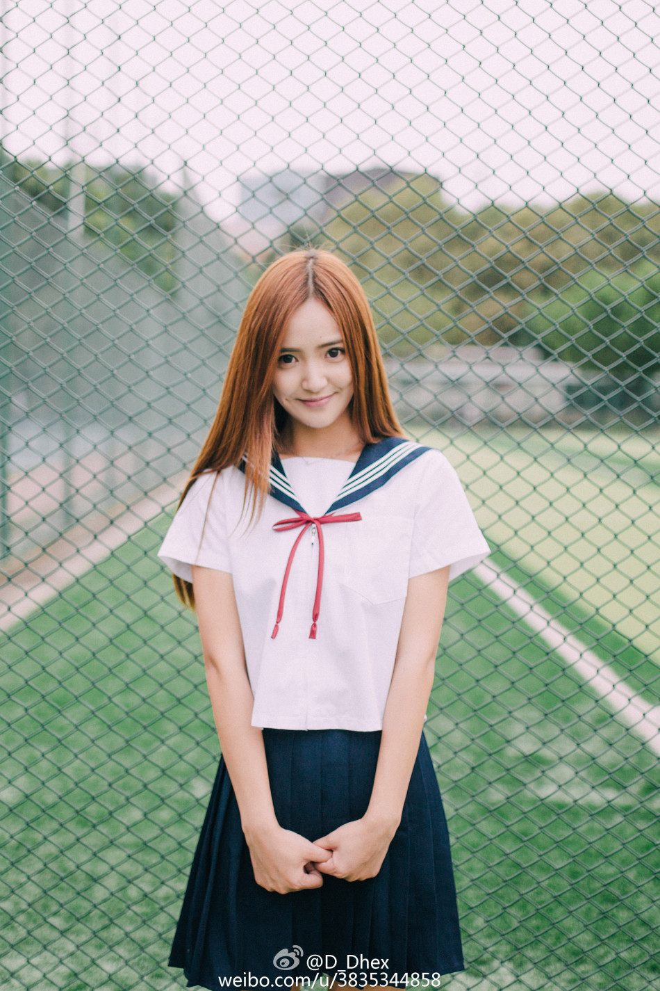 清纯校花上演制服诱惑