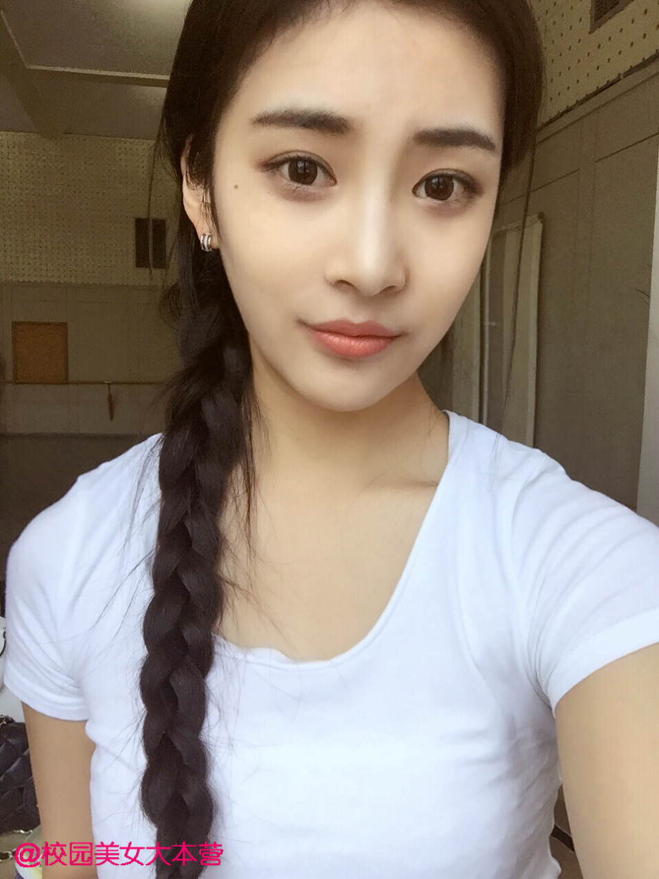 北电百变校花秀素颜照