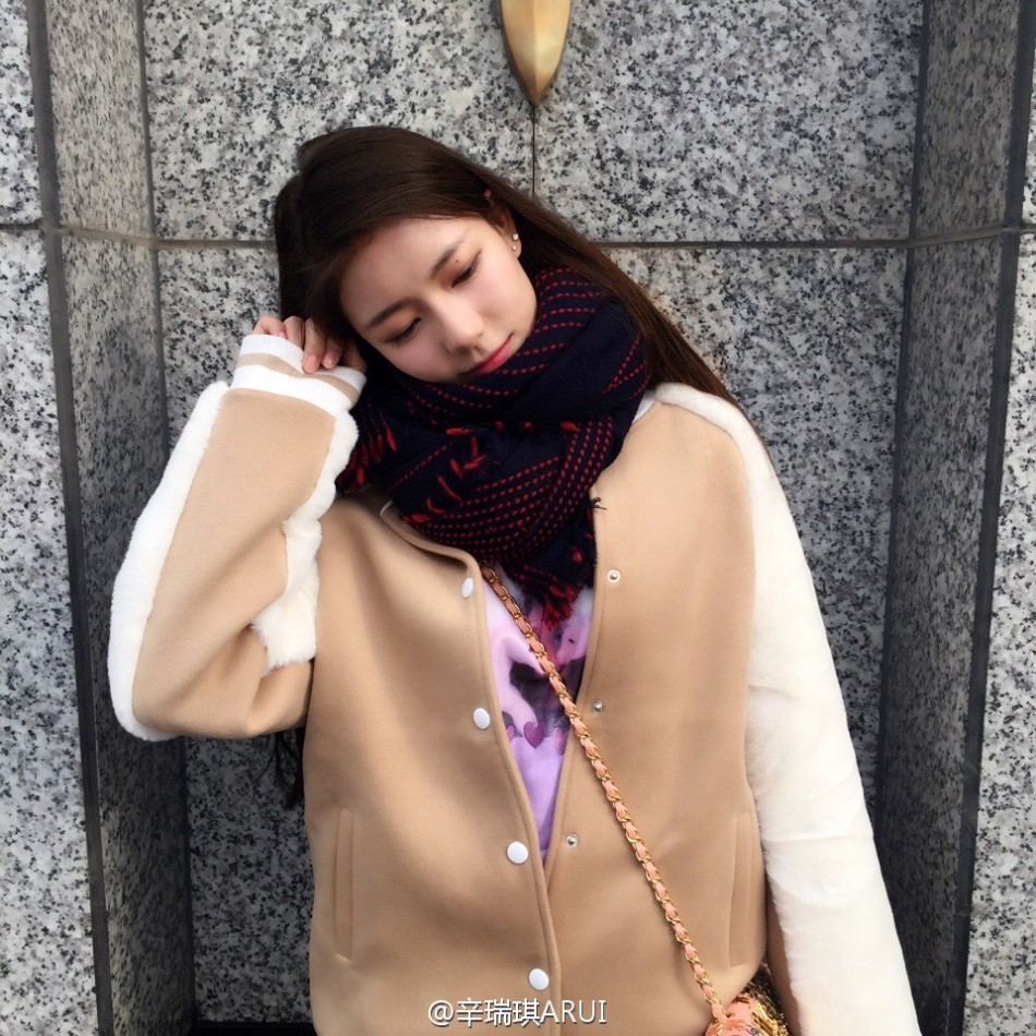 猜你喜欢 49 / 58 就读于北京电影学院2014级表演系本科的@辛瑞琪arui