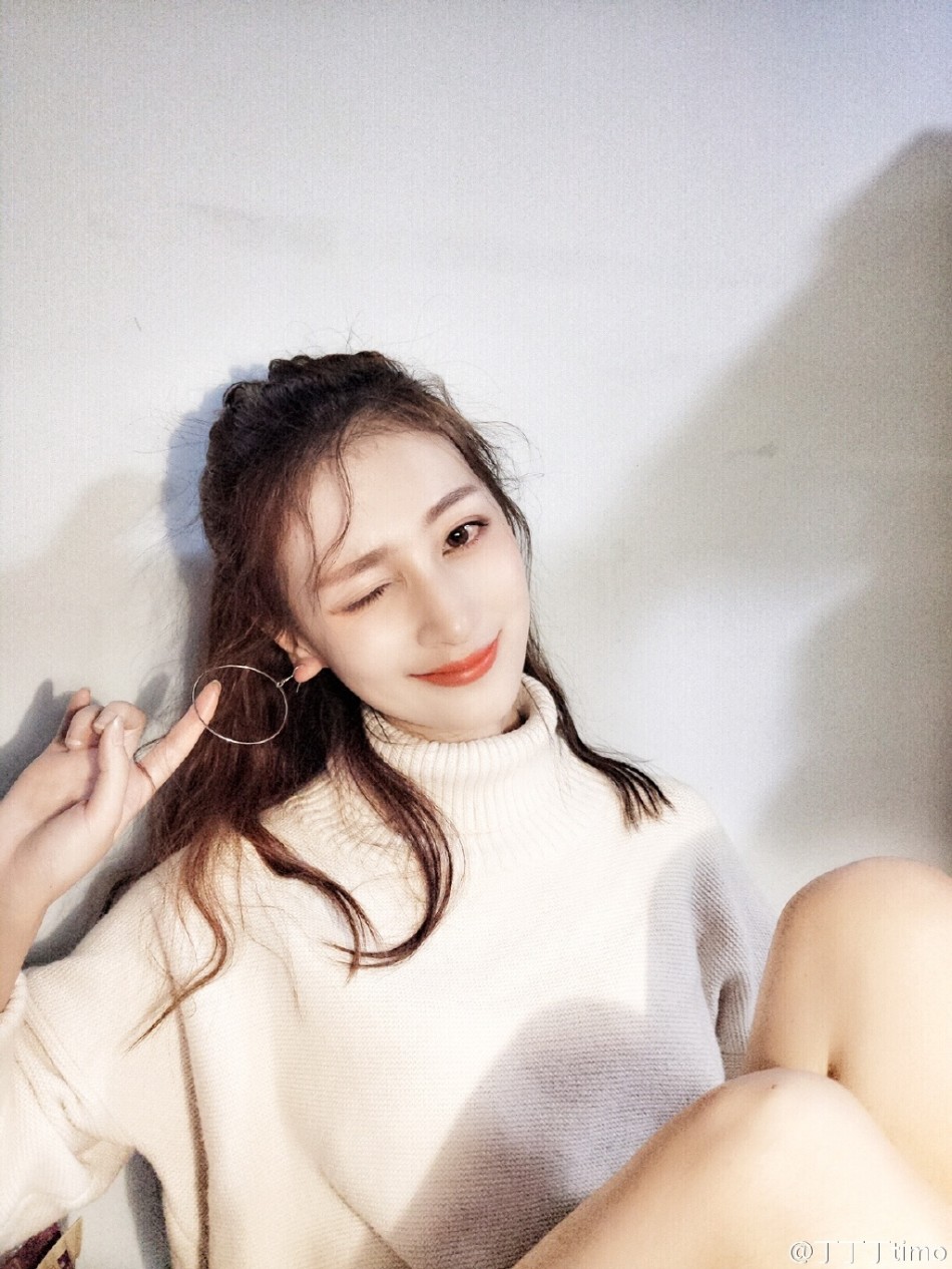 四川大学女神晒甜美写真唯美小清新范儿图