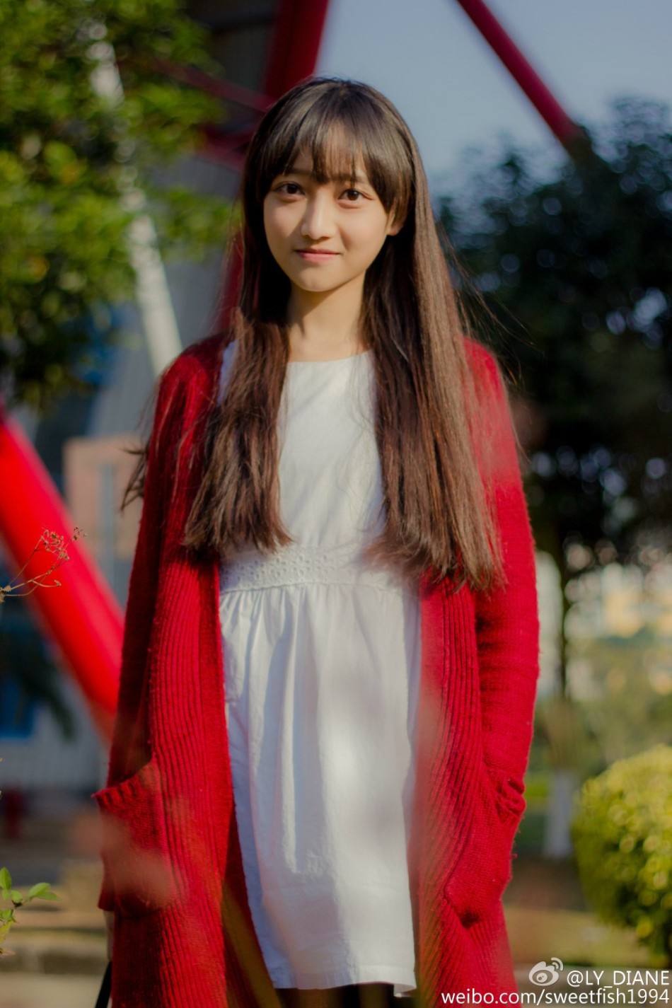 中山双生校花清纯甜美 校友赞又美又学霸