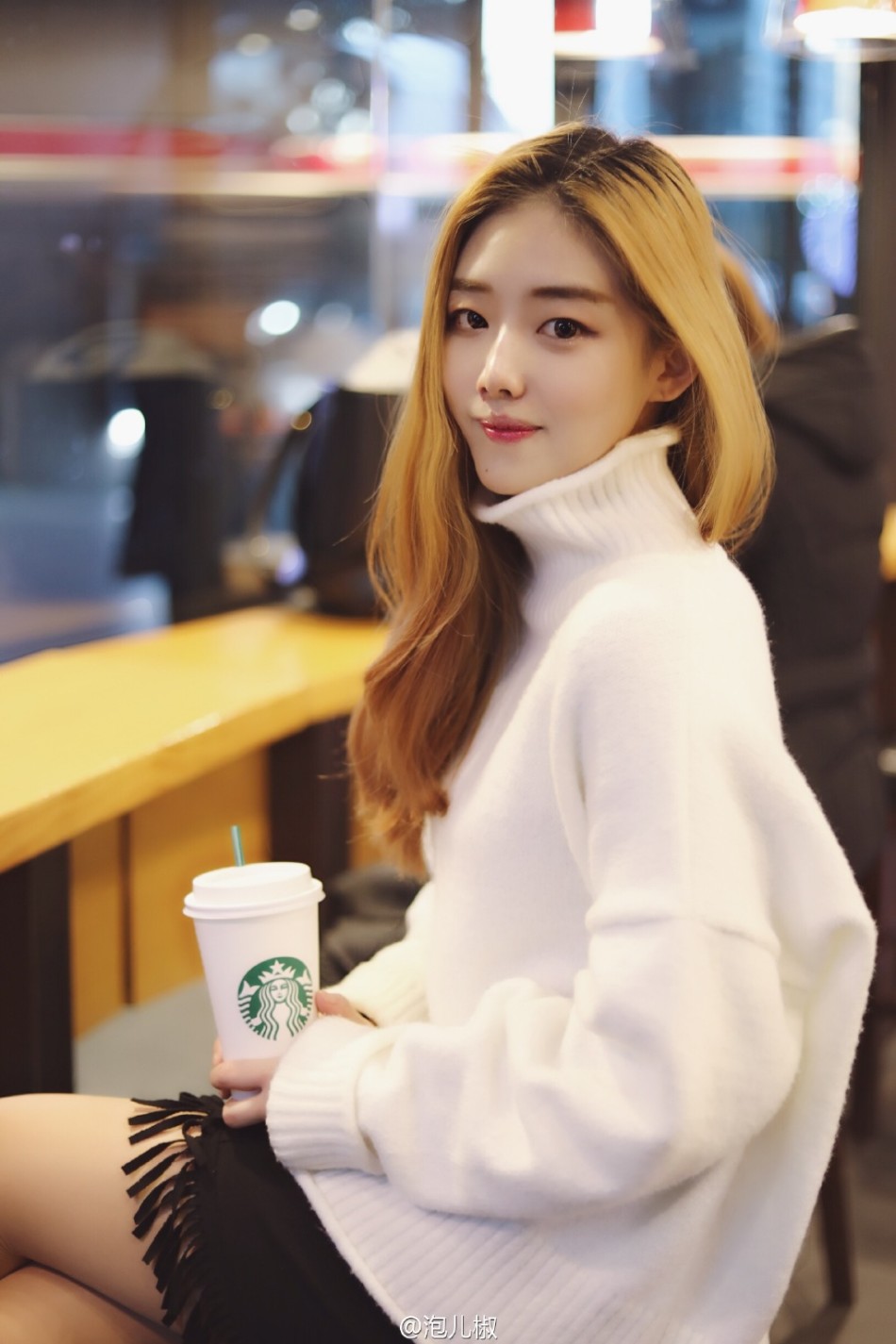 组图:在韩留学川妹子爱跳舞 可萌可酷身材赞