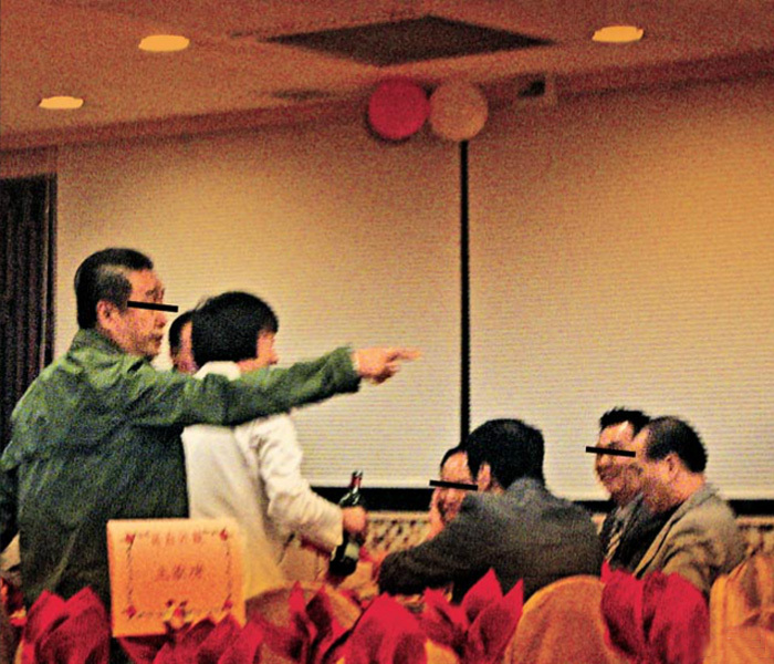 据香港媒体报道,被视为最大黑帮的和胜和,展开新一届坐馆"直选".