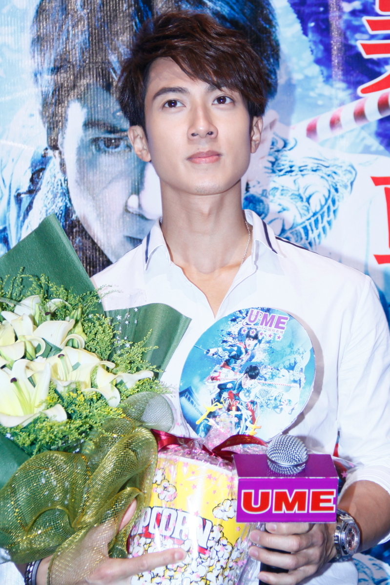 吴尊韩庚亲临《大武生》广州首映礼