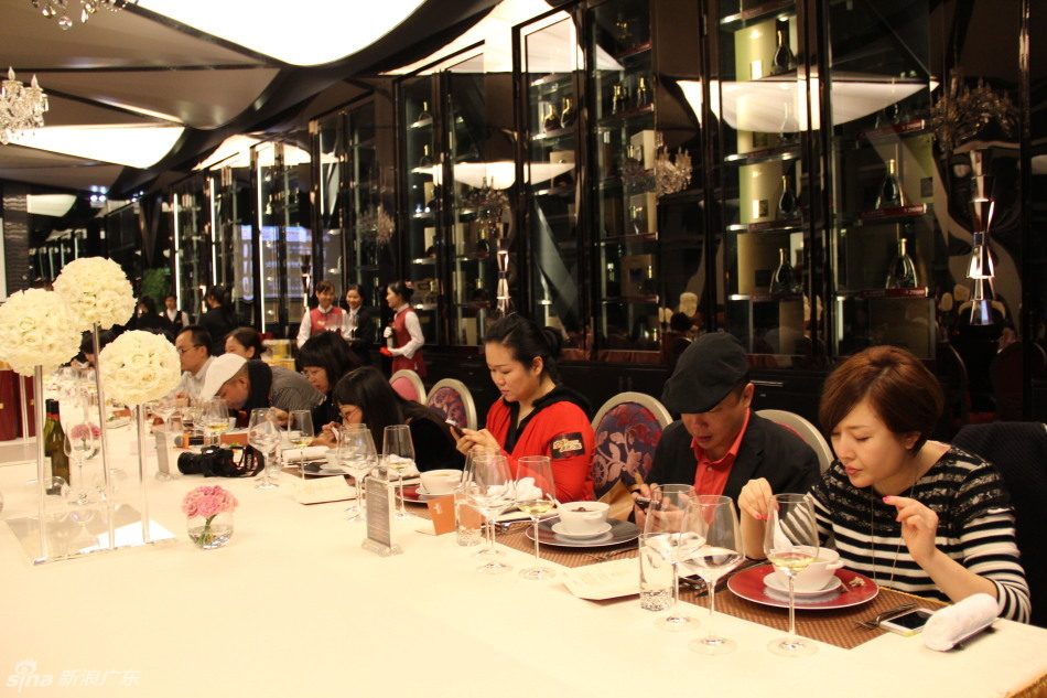 空中美食之旅#奢华晚宴之现场花絮