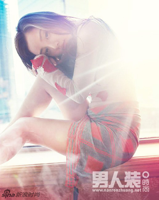 李小璐《男人装》美照 好身材一览无遗