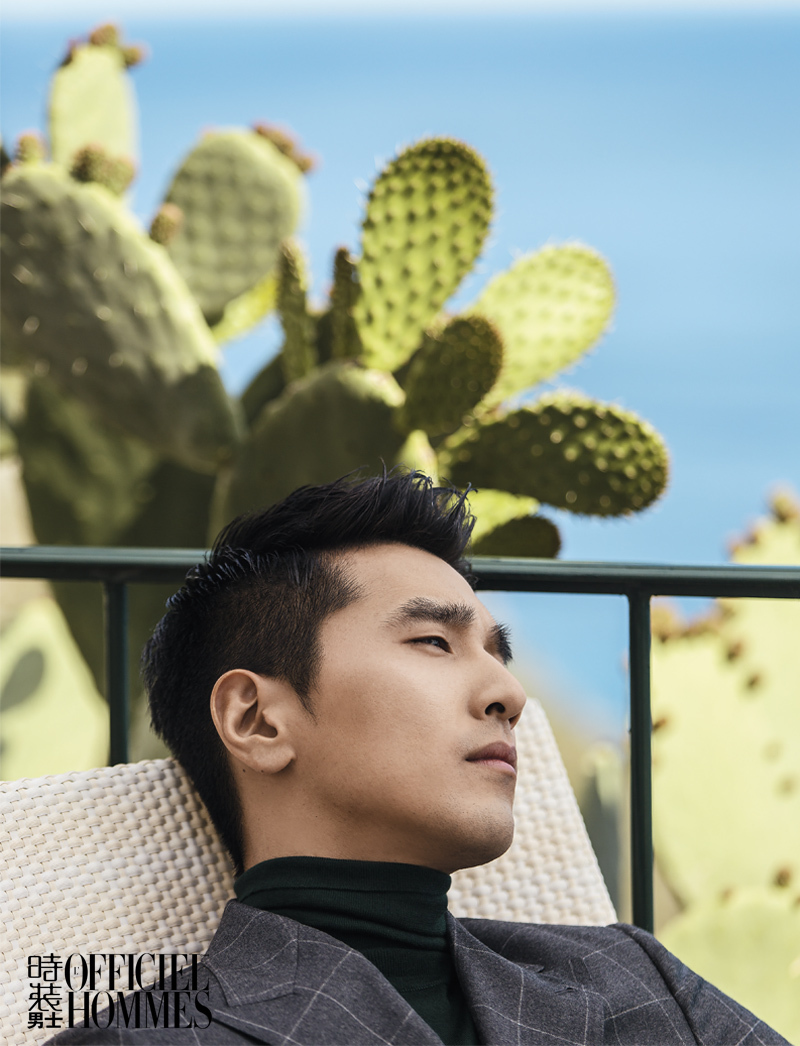 赵又廷登《时装男士》封面 尽显成熟男人味