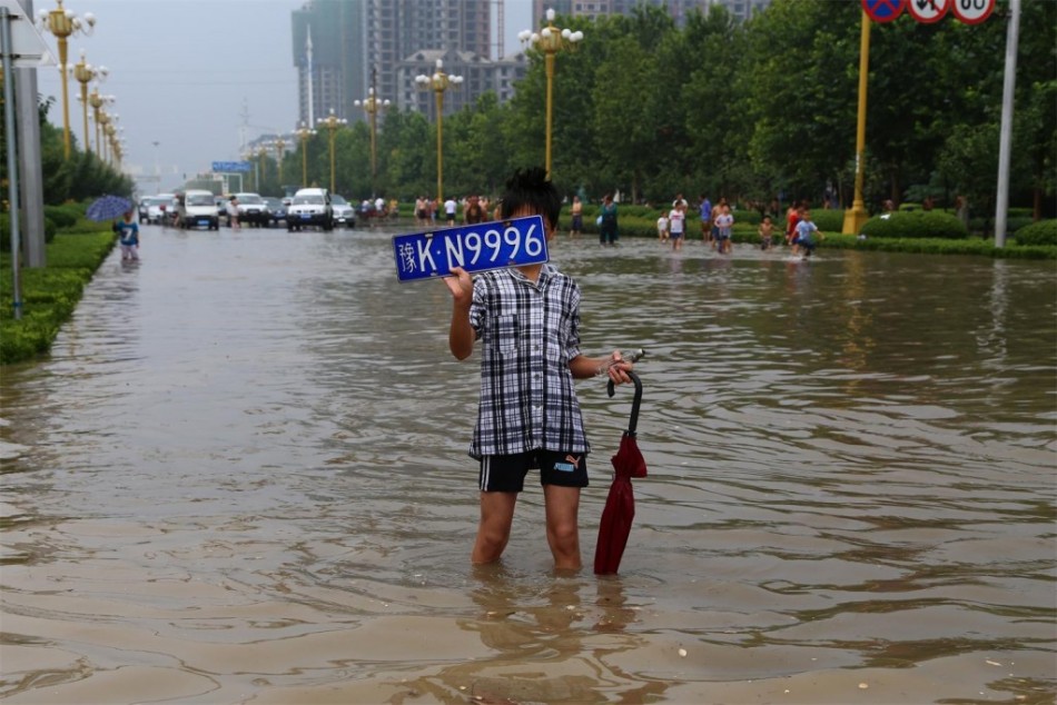 许昌降雨多路段积水