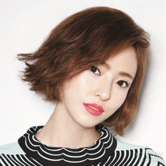 韩剧新小花发型抢镜术 轻松俘获长腿欧巴