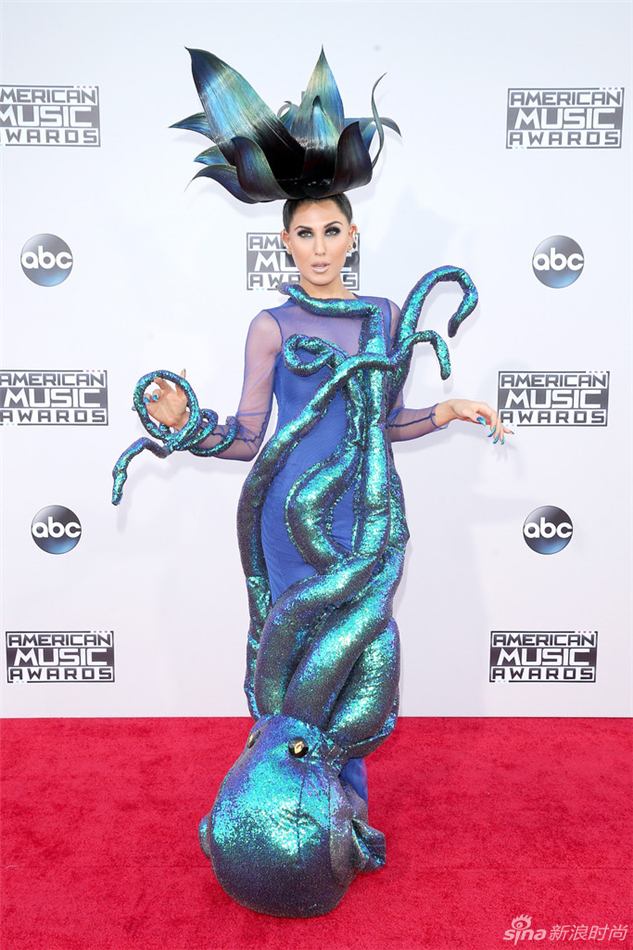 2015年精神污染级红毯奇葩造型盘点