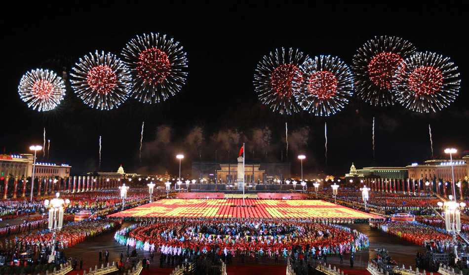 国庆庆典图片集 > 庆祝新中国成立60周年晚会举行10月1日晚,首都各界
