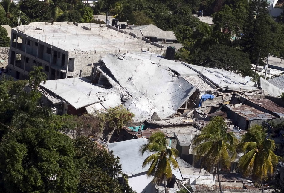 海地首都太子港在地震中受损的建筑物