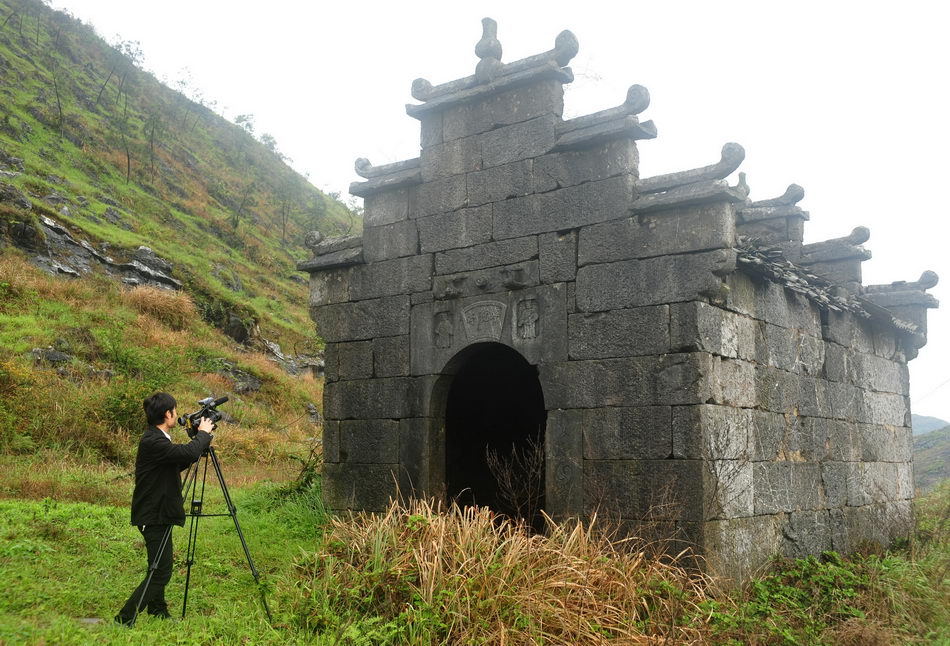 广东省乐昌市梅花镇大坪村的风水古楼阁