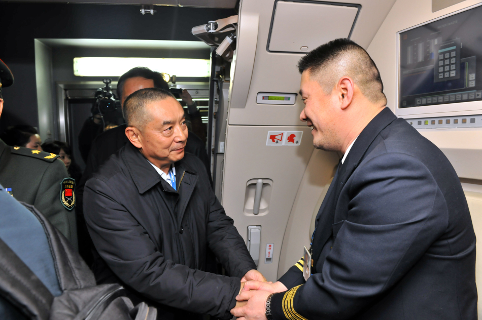 国航董事长_国航空姐