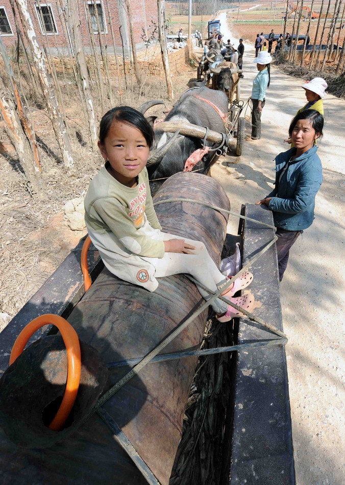 云南曲靖市师宗县一座干涸的水库