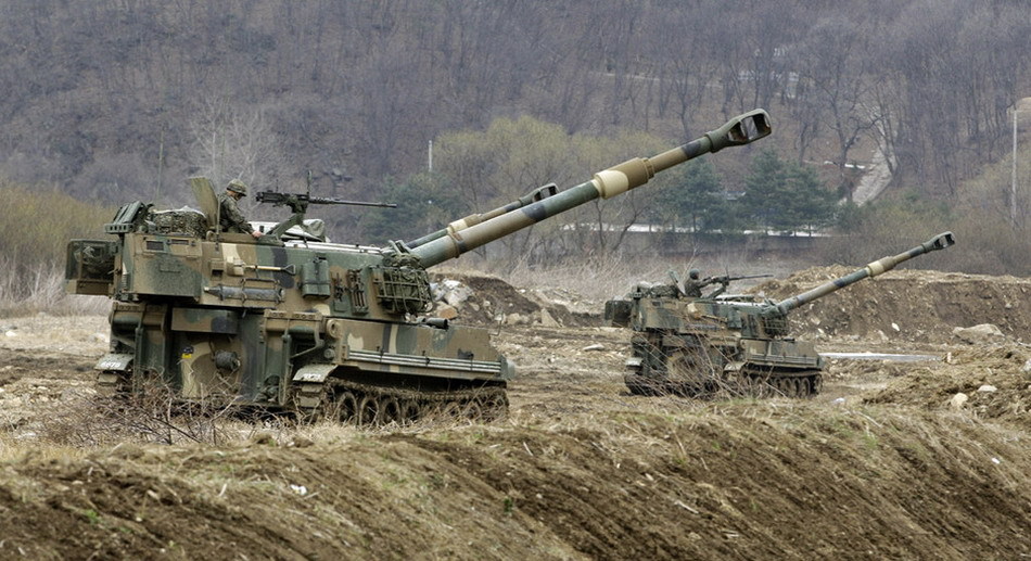 韩国陆军举行军演出动自行榴弹炮等重武器_高清图集_新浪网