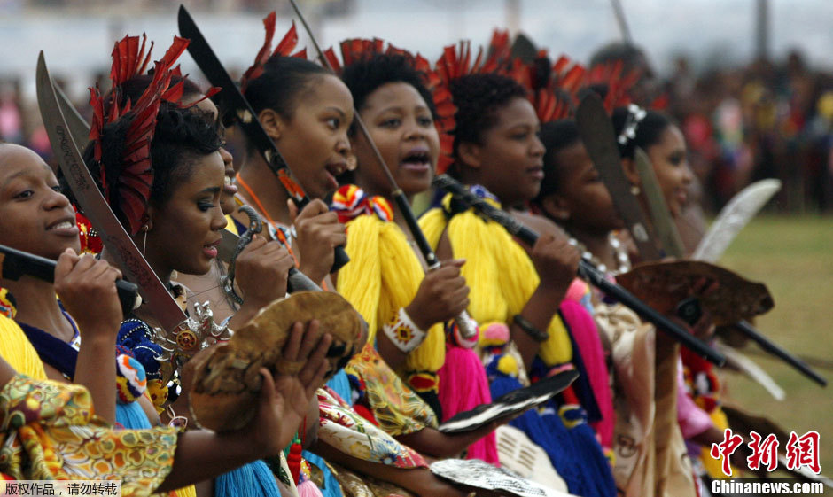 斯威士兰少女半裸参加国王选妃