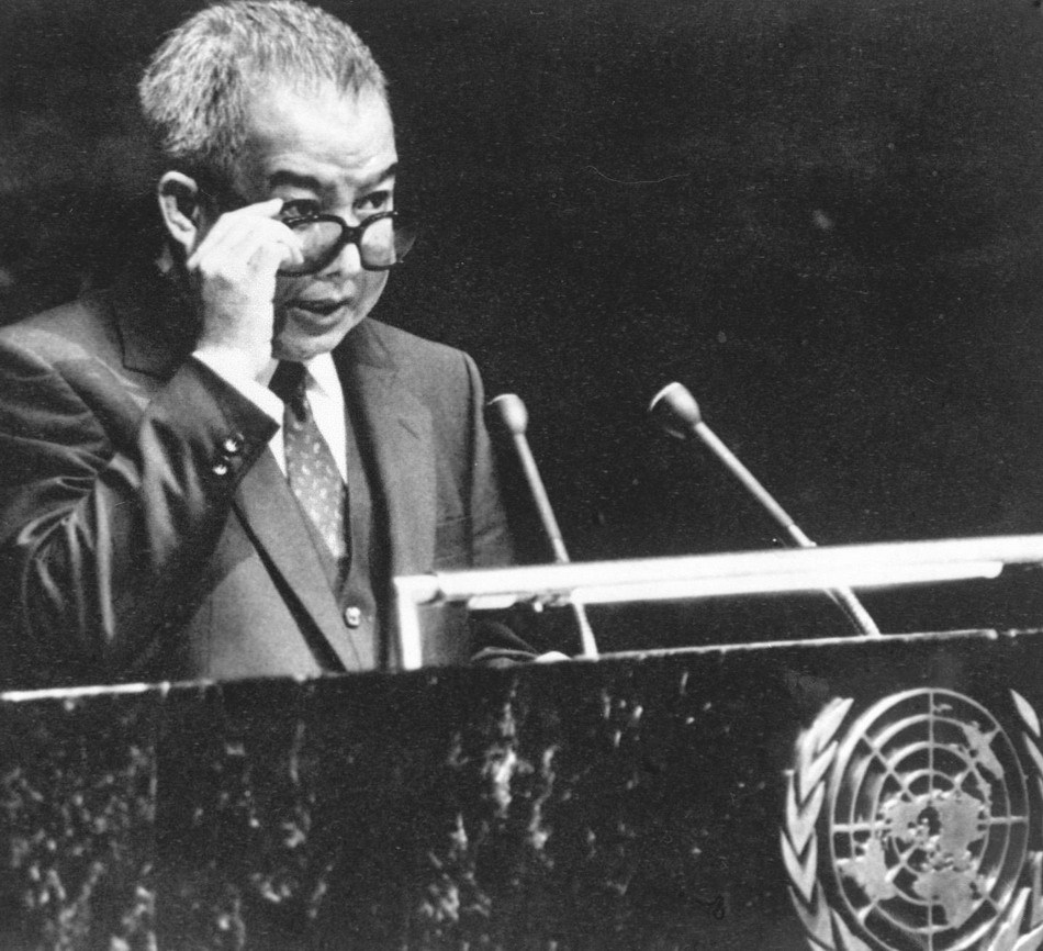 这是1983年10月4日,诺罗敦·西哈努克在联合国大会发言的资料照片.