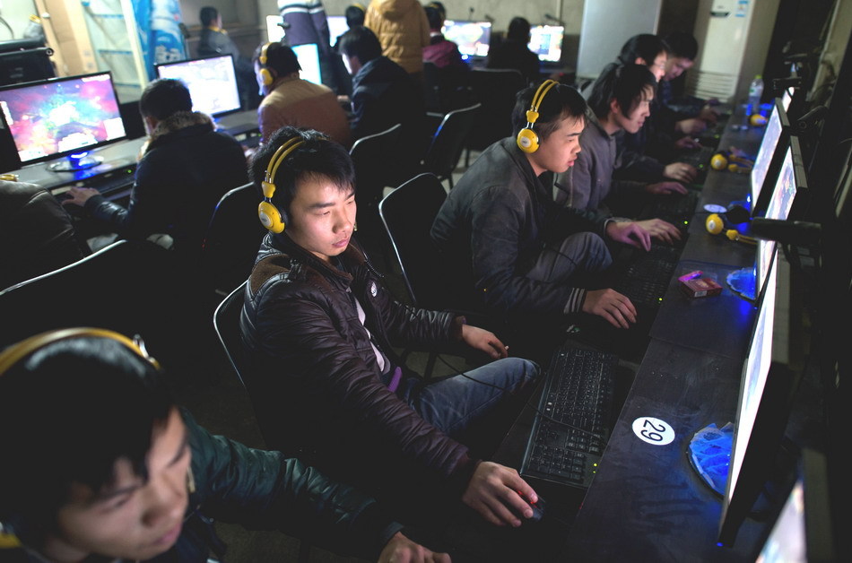 成都工地设农民工网吧每小时收费1元