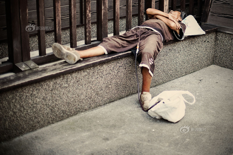 adrian storey:我们都累了