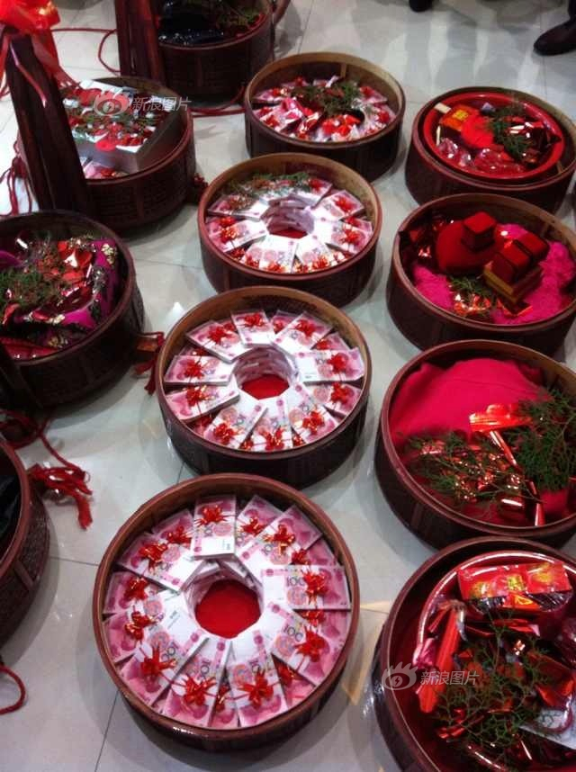 浙江土豪888万现金定亲 重量达102公斤