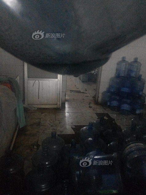 北京桶装水黑心工厂曝光